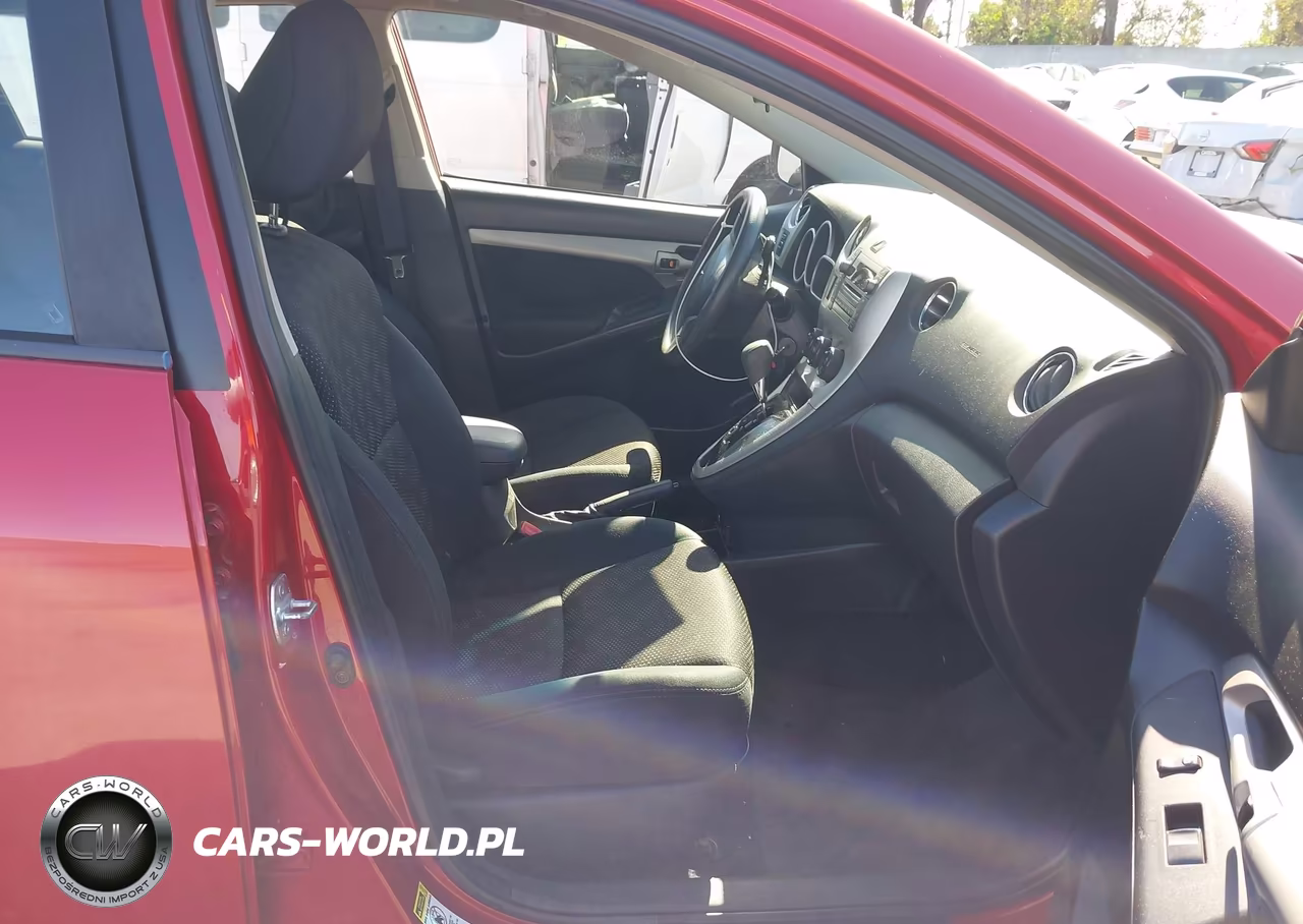 2010 Pontiac Vibe VIN:5Y2SP6E01AZ410304 - 5