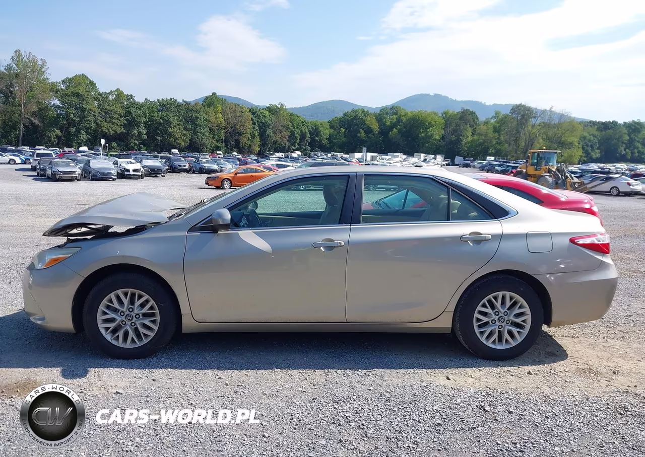 2017 Toyota Camry Le VIN:4T1BF1FK8HU711192 - 14