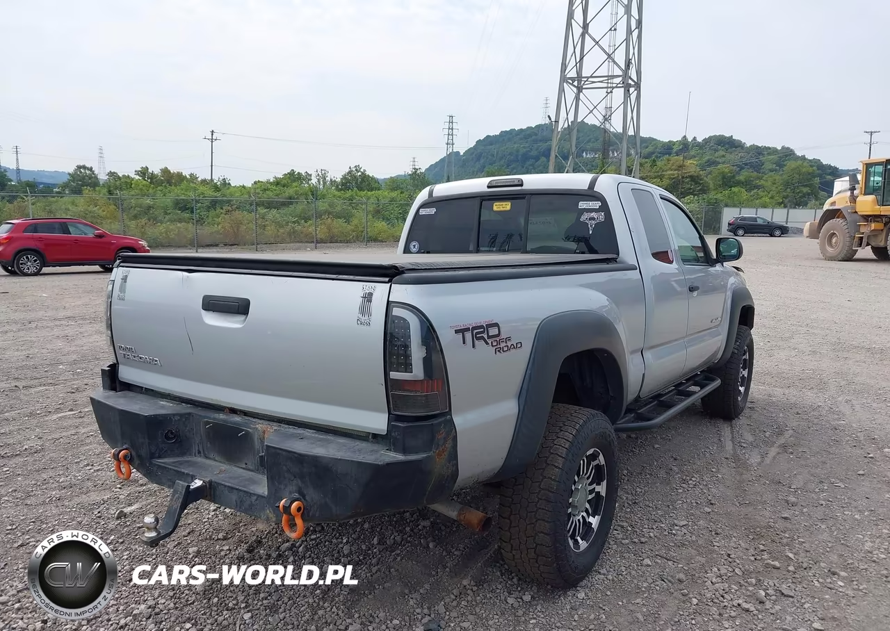 2008 Toyota Tacoma Access Cab VIN:5TEUX42N48Z583391 - 4