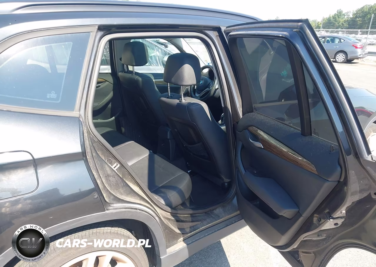 2013 BMW X1 xDrive28I VIN:WBAVL1C54DVR86665 - 8
