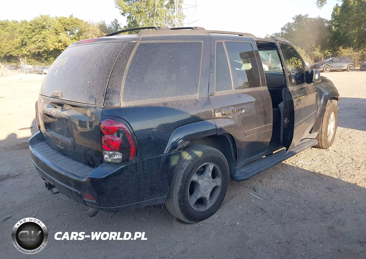 2008 Chevrolet Trailblazer Lt VIN:1GNDT13S982250517 - 4
