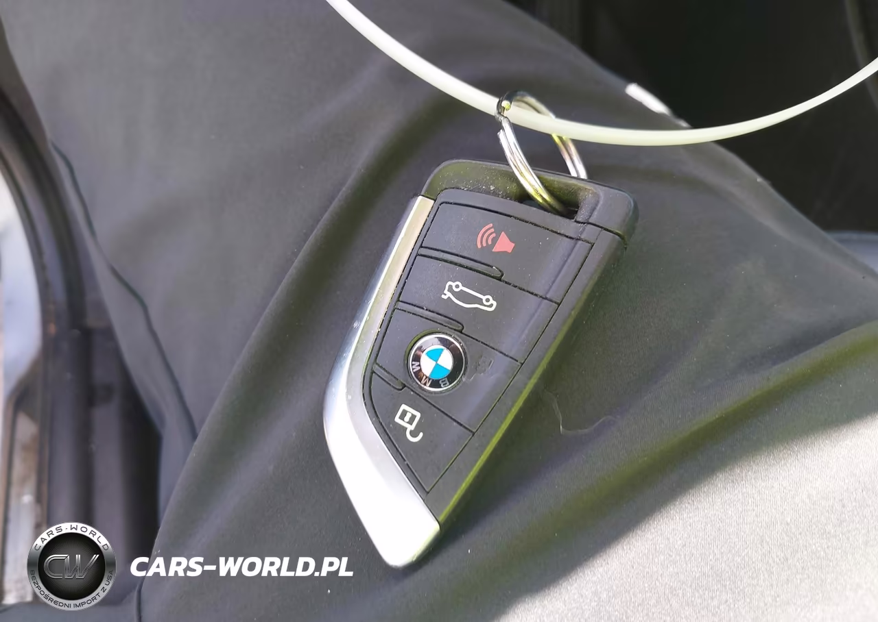 2016 BMW X1 xDrive28I VIN:WBXHT3C38GP887644 - 11