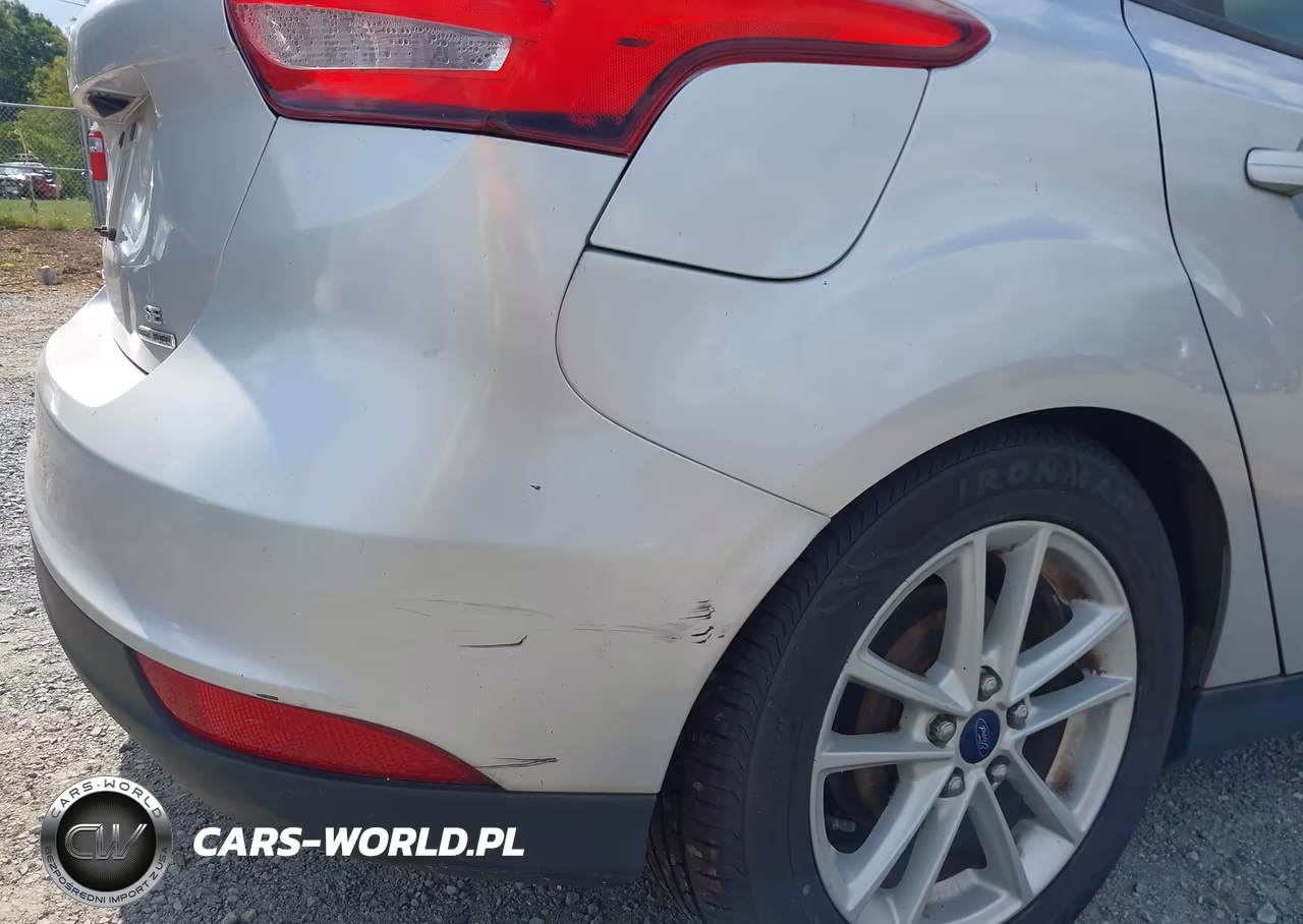 2016 Ford Focus Se VIN:1FADP3K27GL217203 - 13
