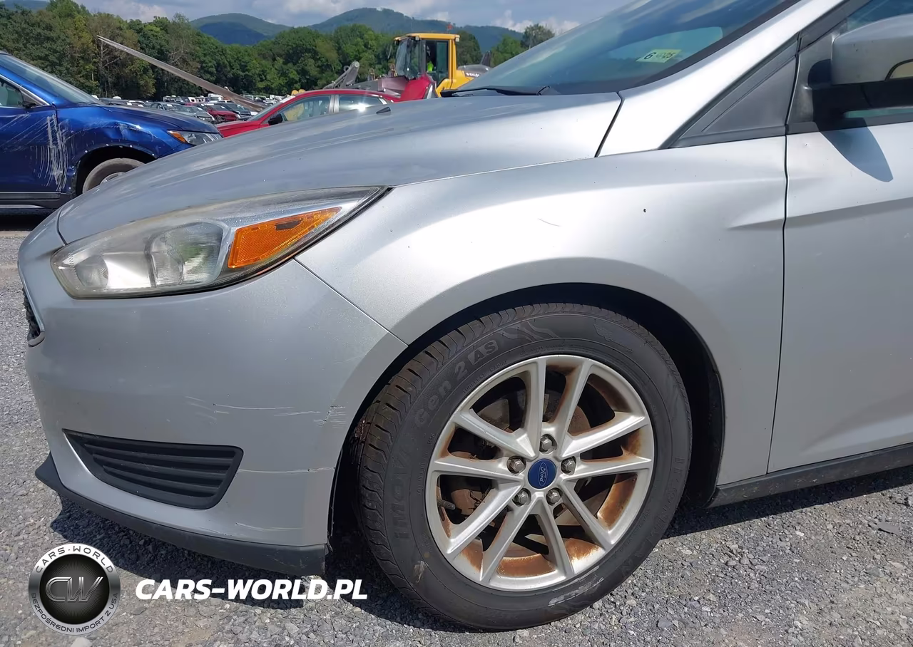 2016 Ford Focus Se VIN:1FADP3K27GL217203 - 17