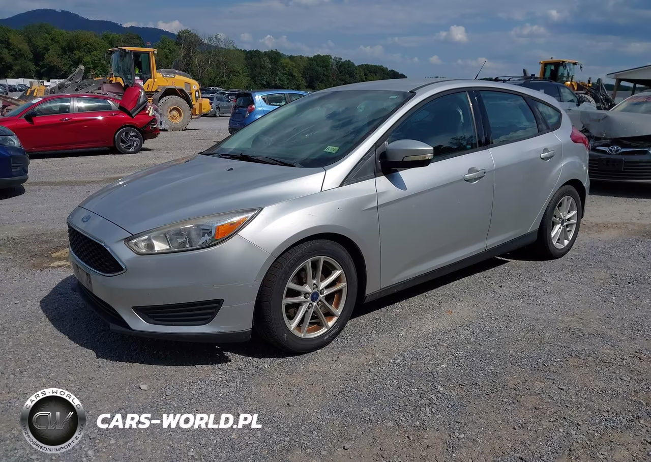 2016 Ford Focus Se VIN:1FADP3K27GL217203 - 2
