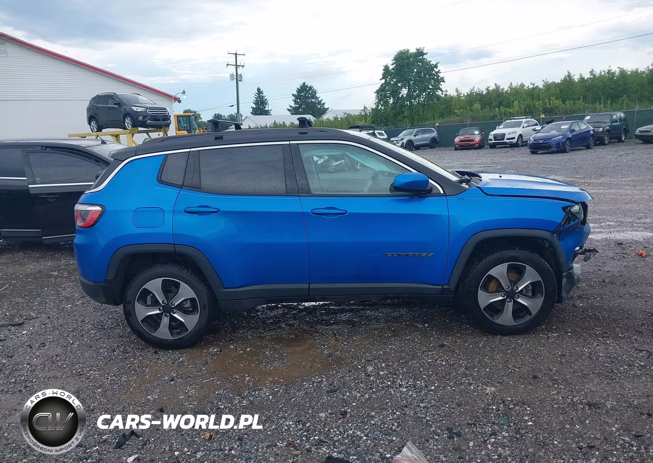 2018 Jeep Compass Latitude VIN:3C4NJDBB7JT140673 - 13