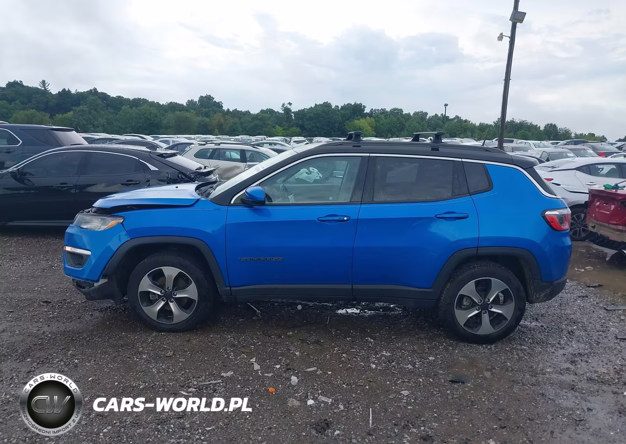 2018 Jeep Compass Latitude VIN:3C4NJDBB7JT140673 - 14