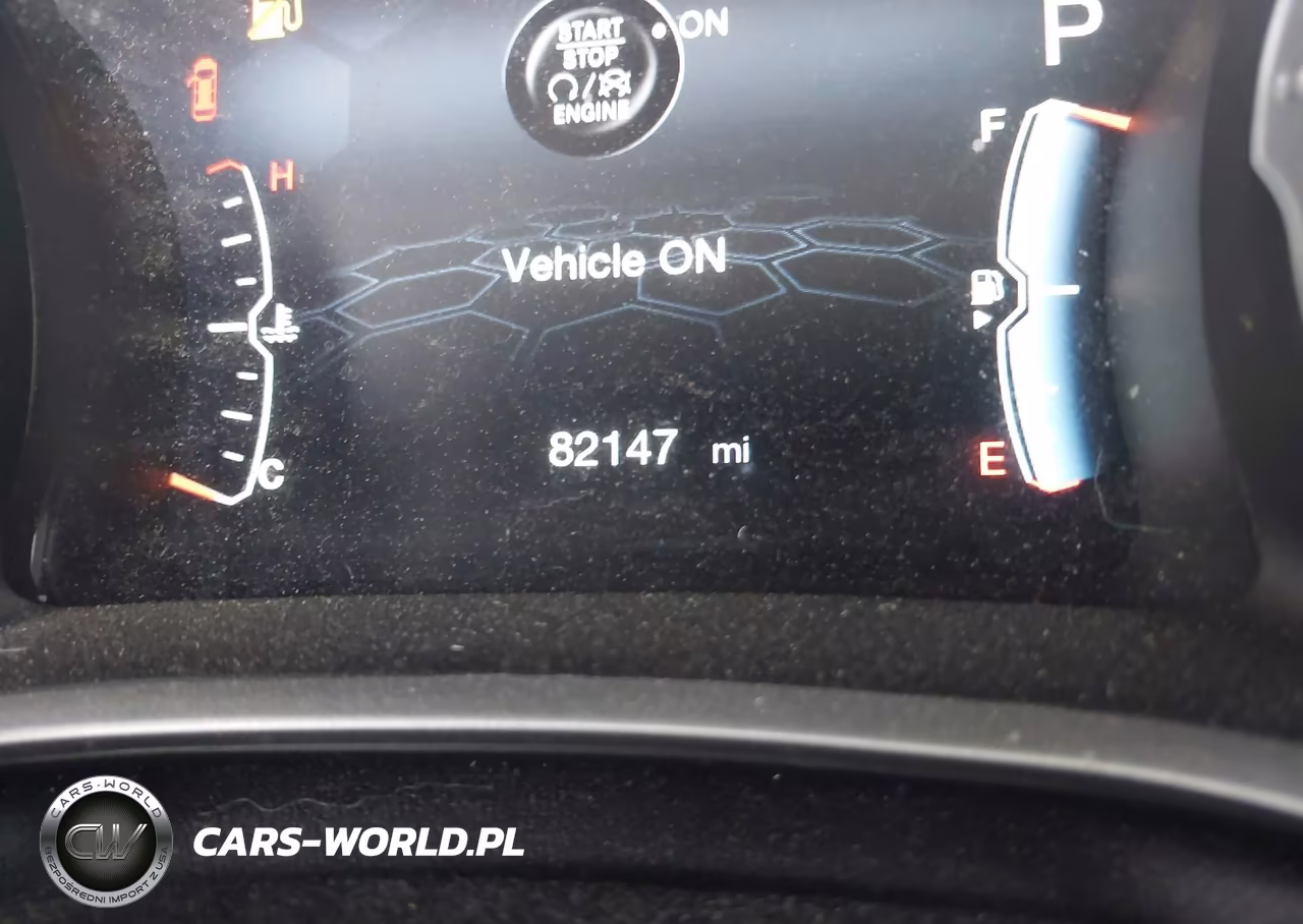 2018 Jeep Compass Latitude VIN:3C4NJDBB7JT140673 - 15