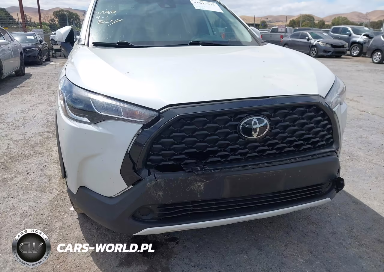 2022 Toyota Corolla Cross Le VIN:7MUCAAAGXNV036154 - 6
