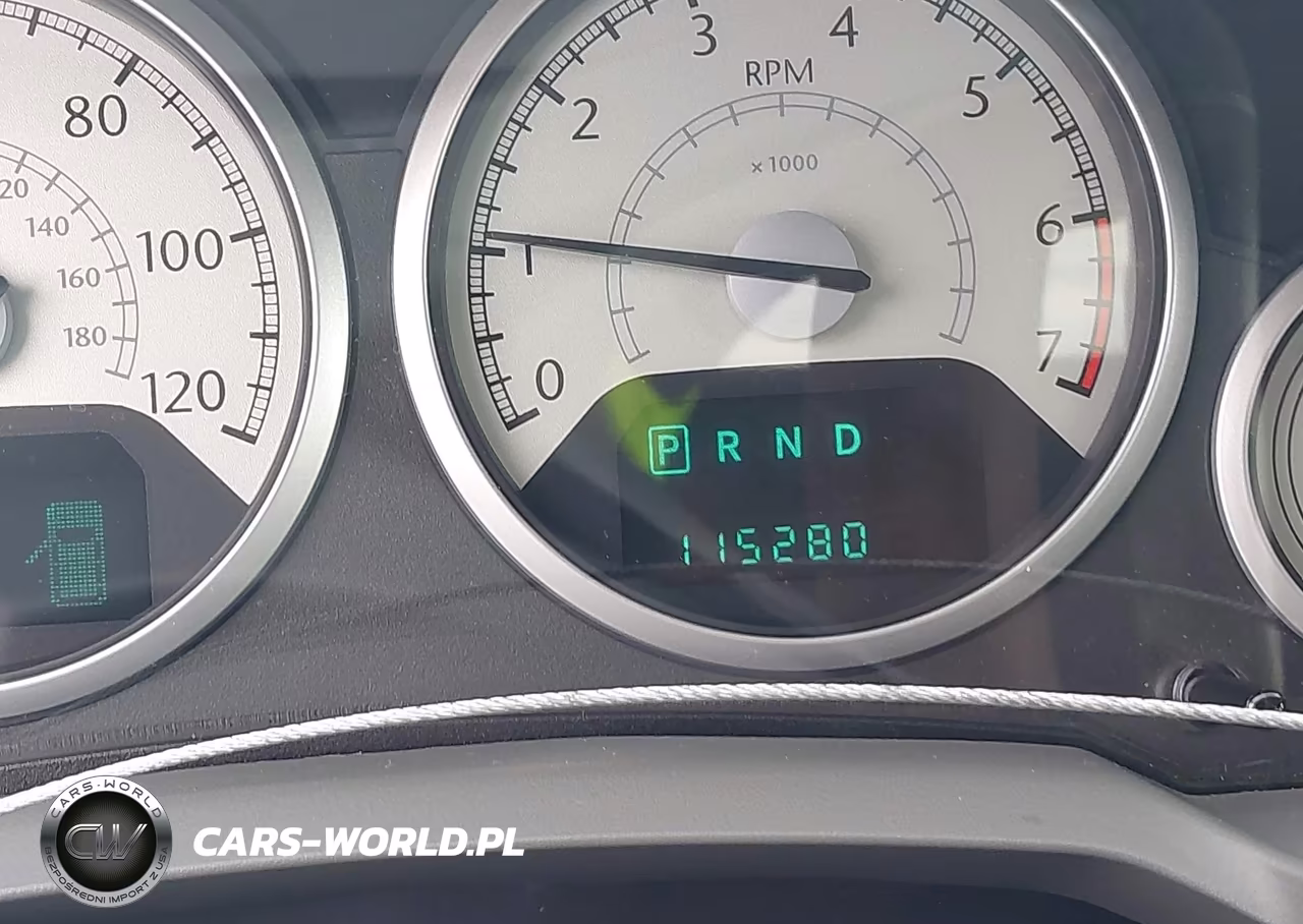 2010 Chrysler Town & Country Touring VIN:2A4RR5DX8AR123970 - 15