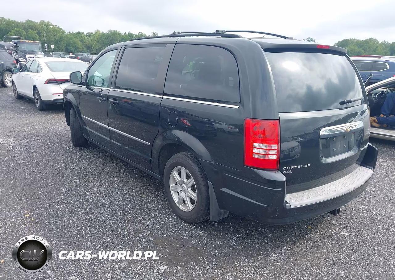 2010 Chrysler Town & Country Touring VIN:2A4RR5DX8AR123970 - 3