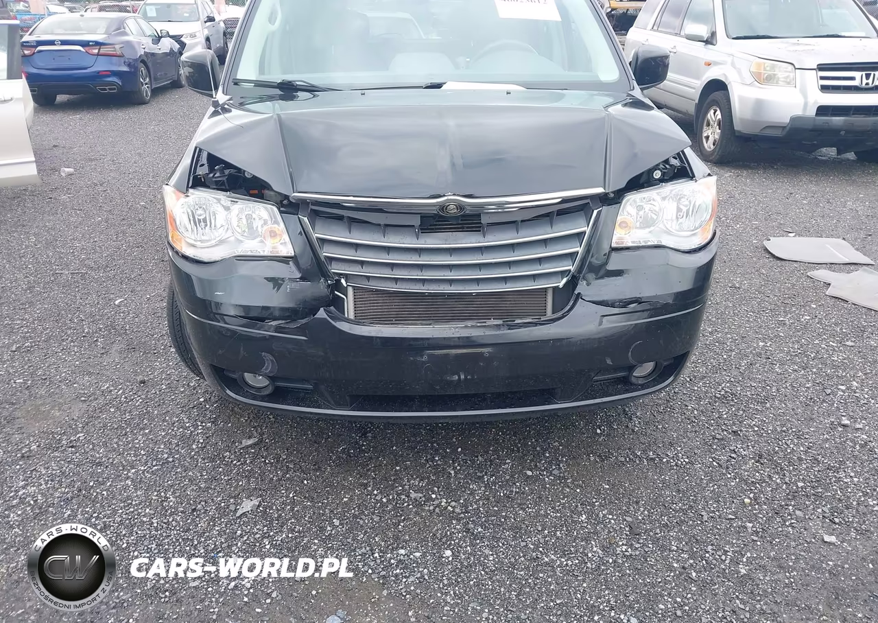 2010 Chrysler Town & Country Touring VIN:2A4RR5DX8AR123970 - 6