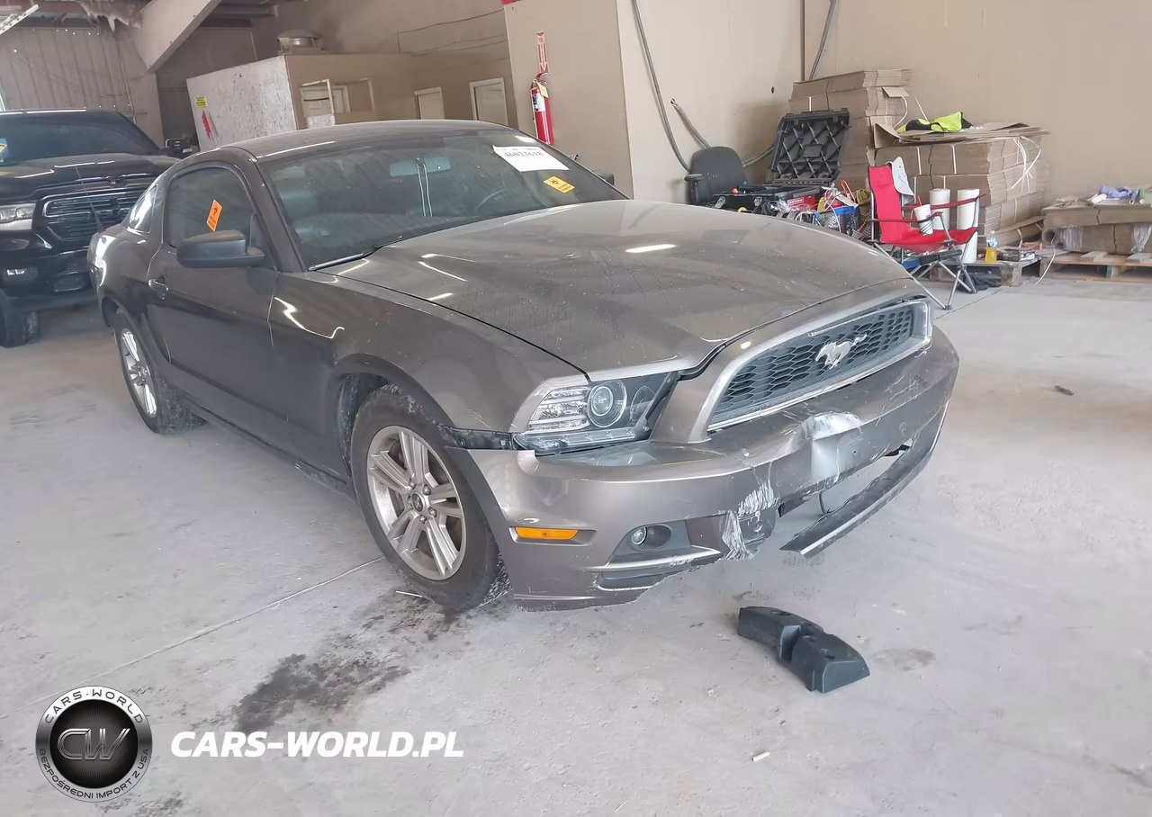 2014 Ford Mustang V6