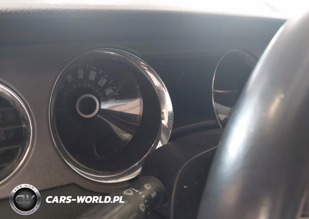 2014 Ford Mustang V6 VIN:1ZVBP8AM6E5314179 - 14