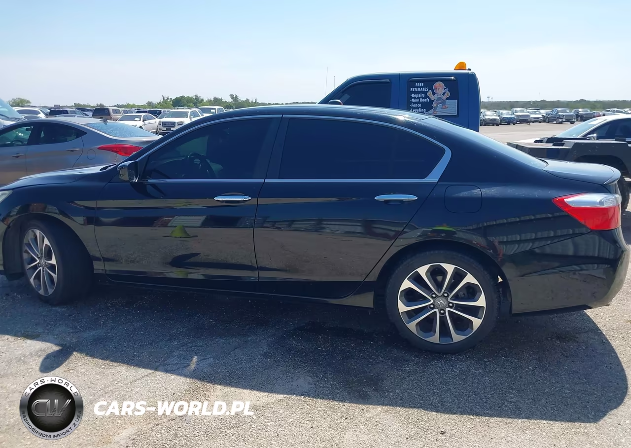 2015 Honda Accord Sport VIN:1HGCR2F58FA058315 - 14