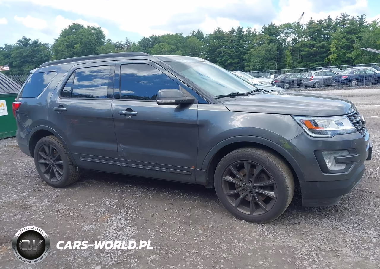 2017 Ford Explorer Xlt VIN:1FM5K8D84HGC16902 - 13