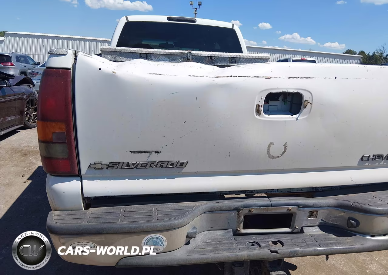 2002 Chevrolet Silverado 2500Hd Ls VIN:1GCHC29U72E300460 - 12