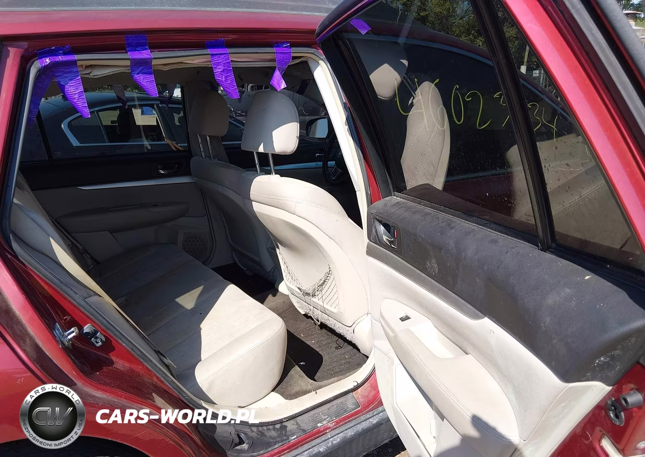 2013 Subaru Outback 2.5I Premium VIN:4S4BRBCC3D3288791 - 8