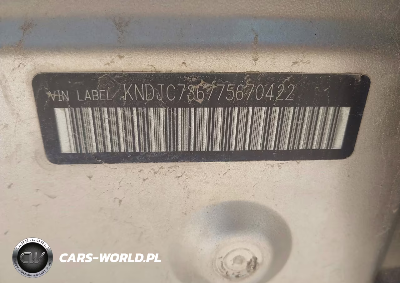 2007 Kia Sorento Lx VIN:KNDJC736775670422 - 9
