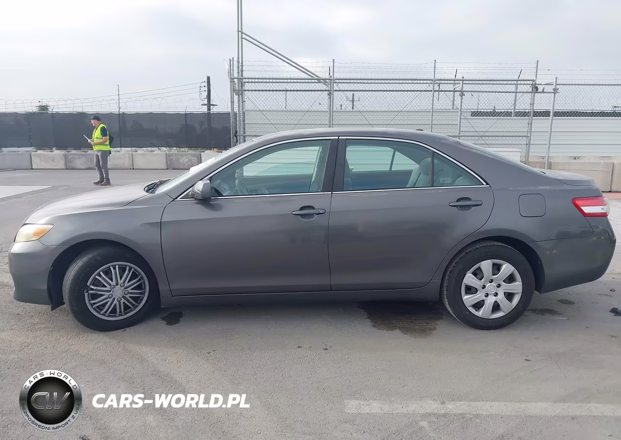 2011 Toyota Camry Le VIN:4T4BF3EK8BR105160 - 16