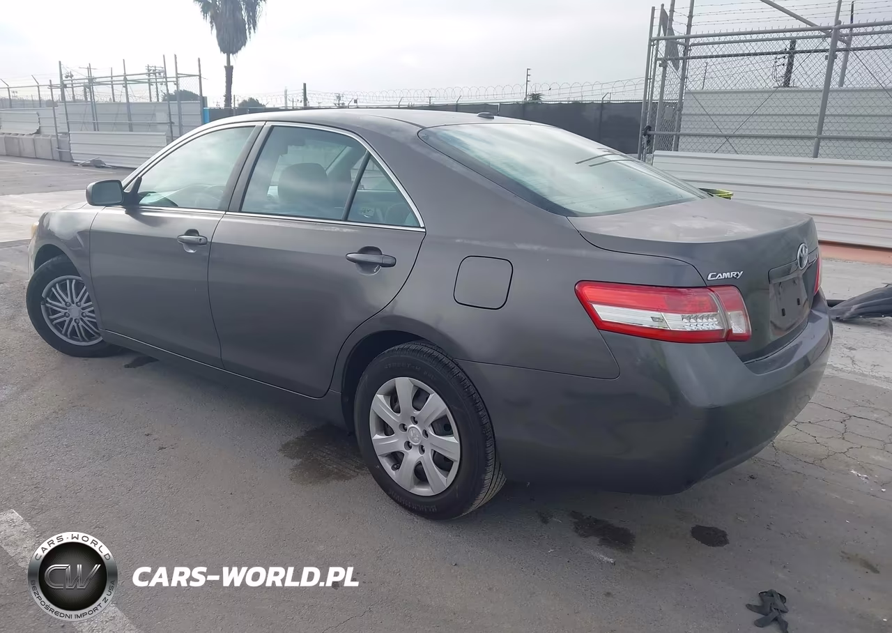 2011 Toyota Camry Le VIN:4T4BF3EK8BR105160 - 3
