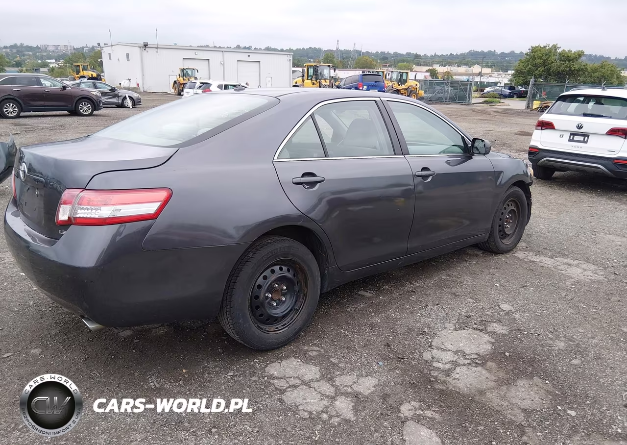 2010 Toyota Camry Le V6 VIN:4T1BK3EK9AU103440 - 4