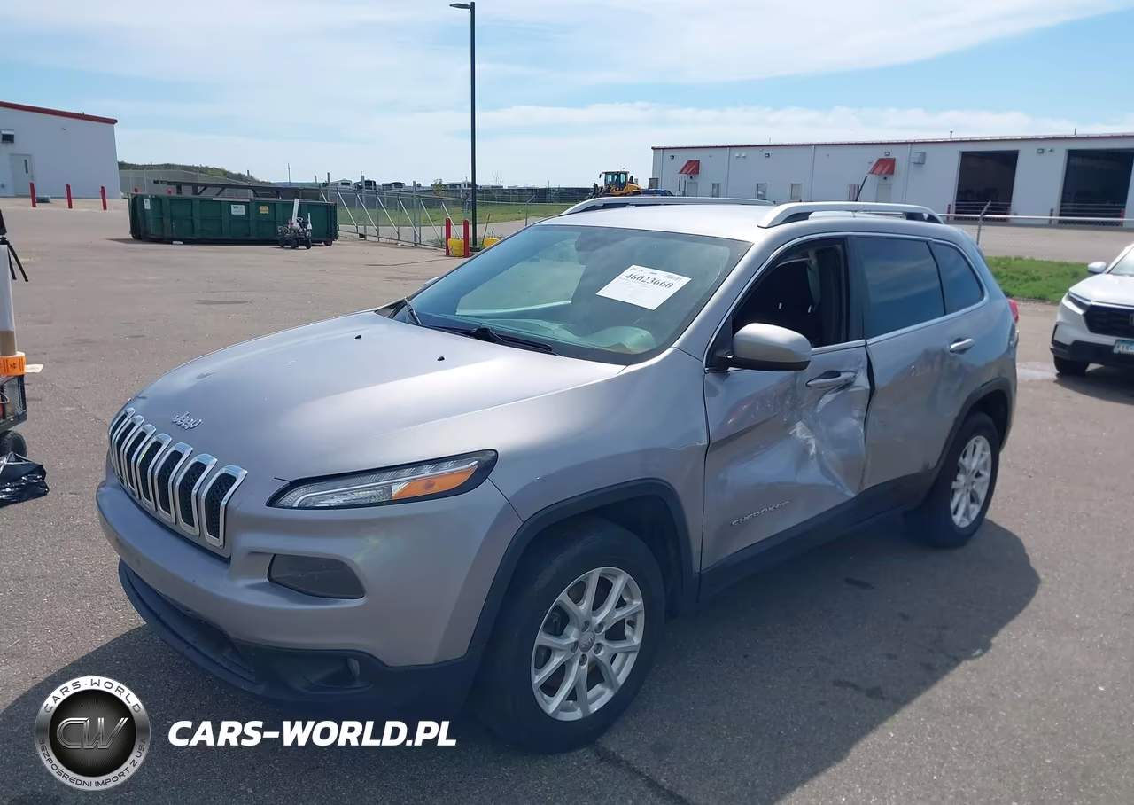 2015 Jeep Cherokee Latitude VIN:1C4PJMCSXFW546780 - 2