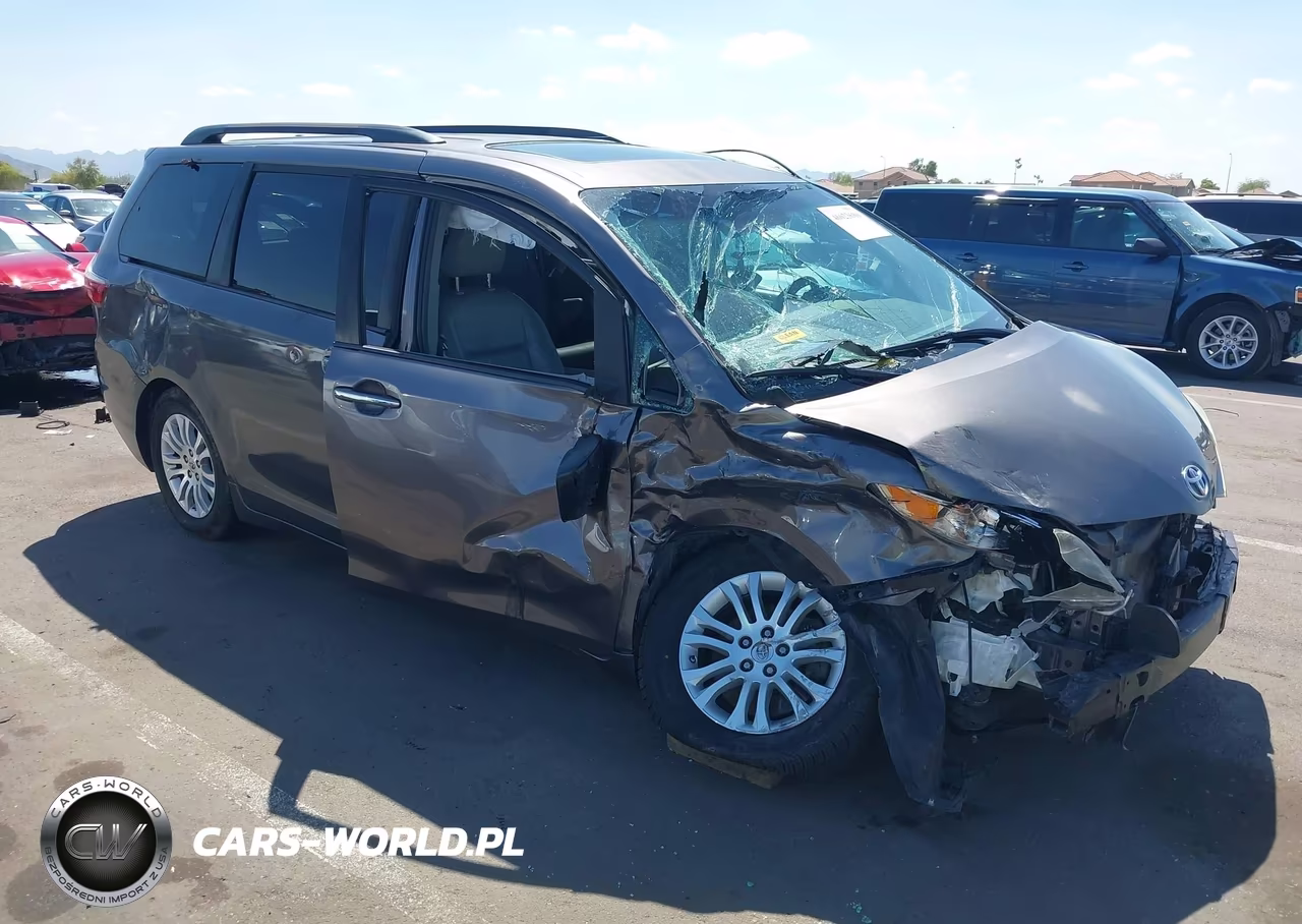 2016 Toyota Sienna Xle 8 Passenger VIN:5TDYK3DC1GS731806 - 1