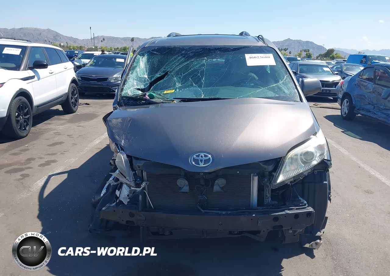 2016 Toyota Sienna Xle 8 Passenger VIN:5TDYK3DC1GS731806 - 11