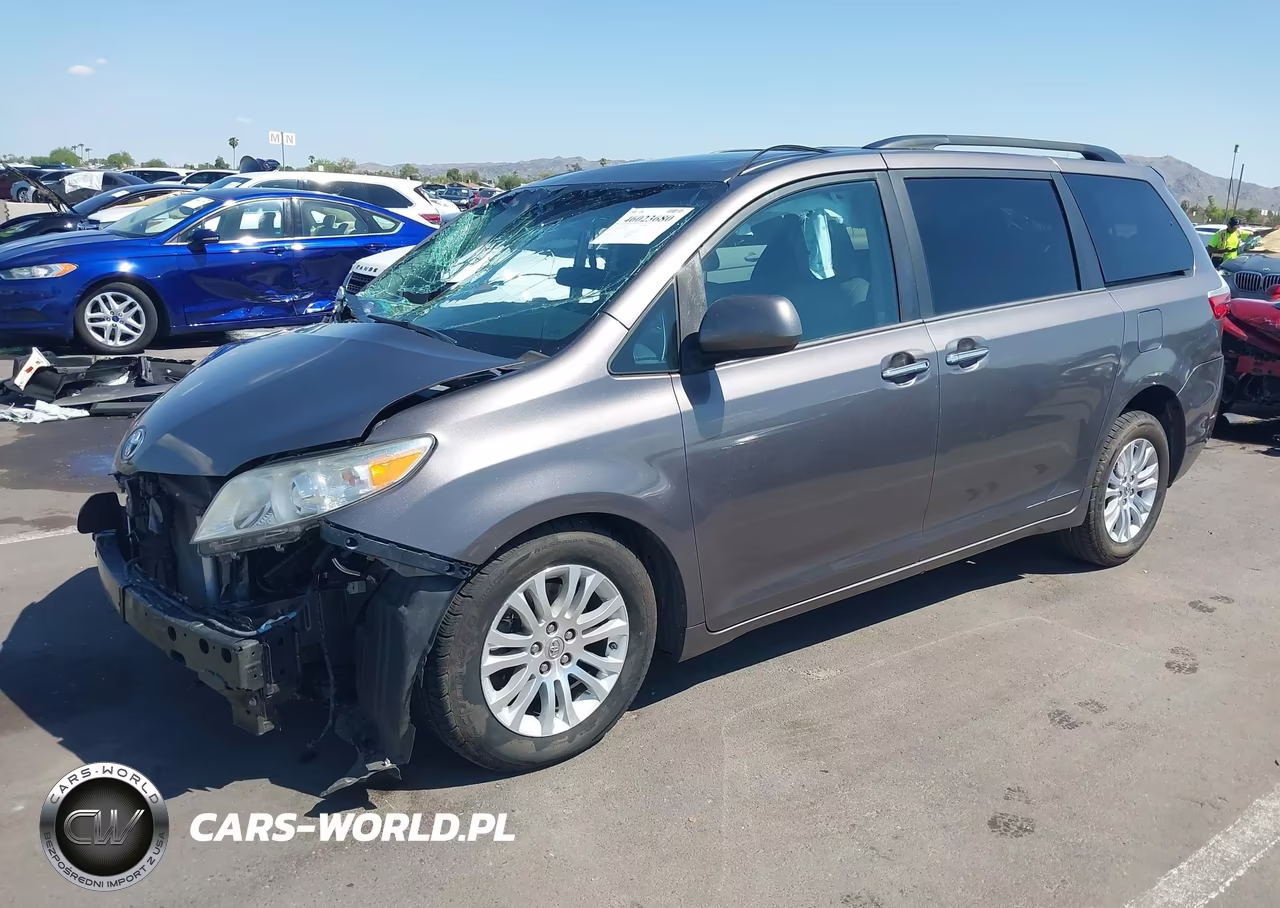 2016 Toyota Sienna Xle 8 Passenger VIN:5TDYK3DC1GS731806 - 2
