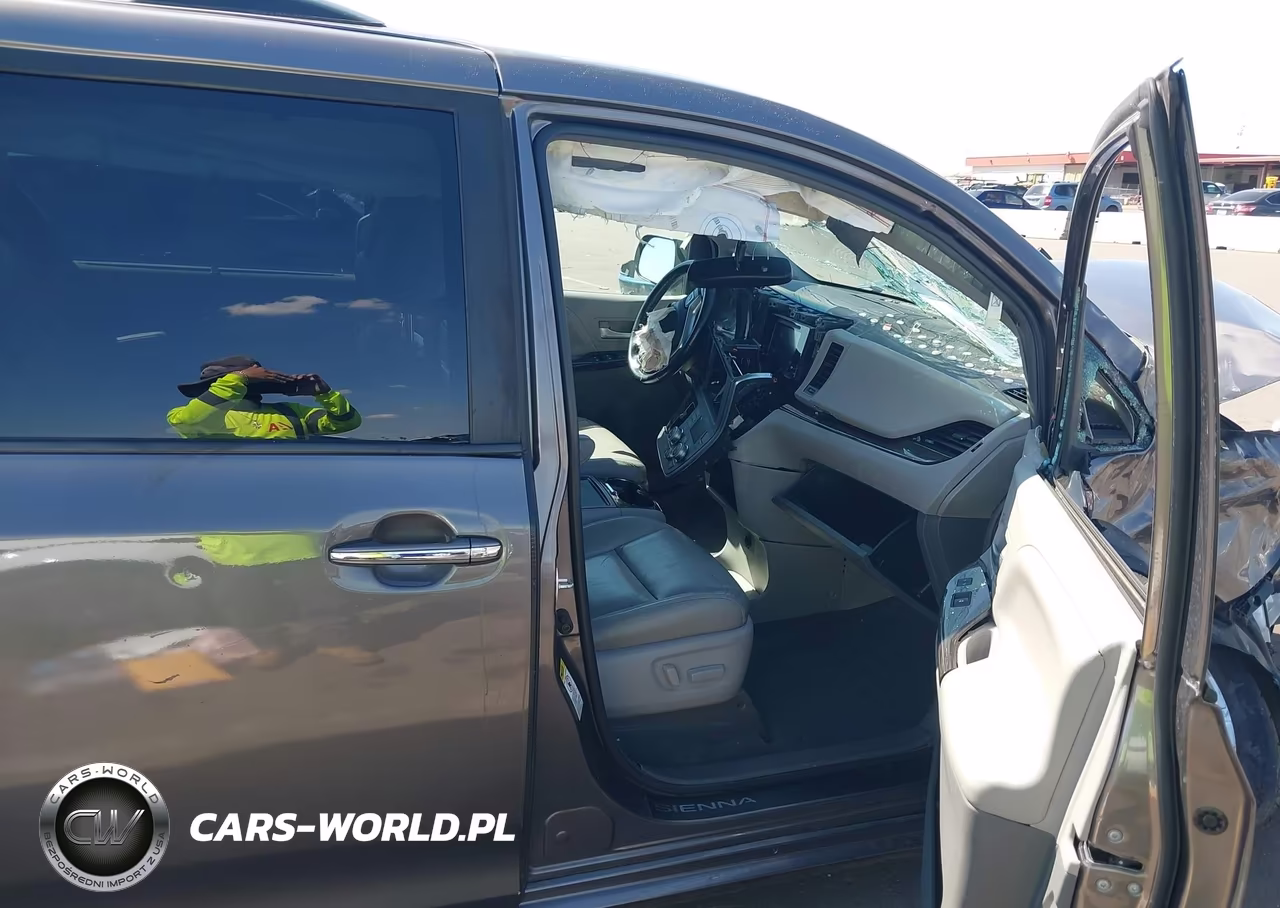 2016 Toyota Sienna Xle 8 Passenger VIN:5TDYK3DC1GS731806 - 5