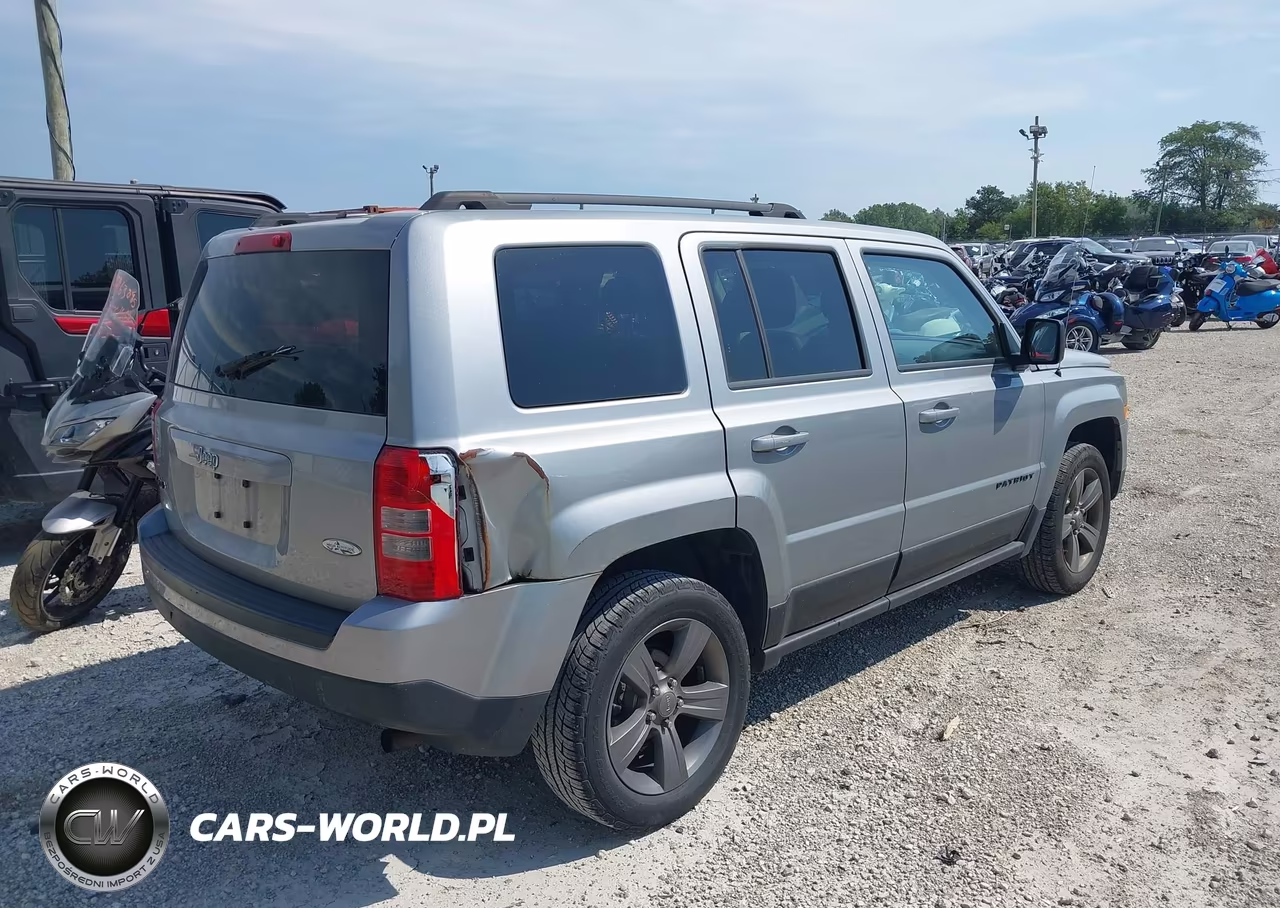2015 Jeep Patriot High Altitude Edition VIN:1C4NJRFB5FD270519 - 4
