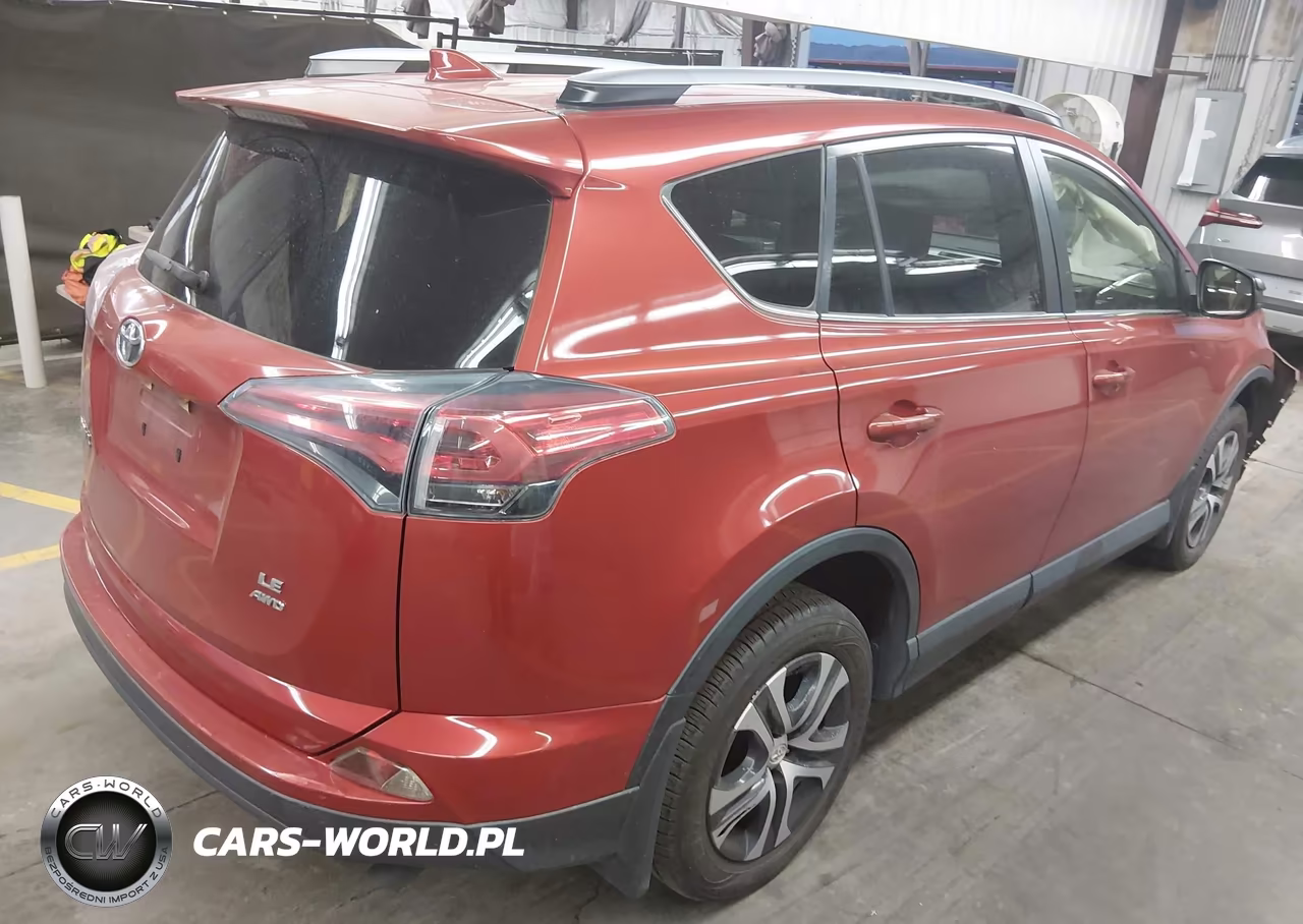2017 Toyota Rav4 Le VIN:JTMBFREVXHJ158772 - 4