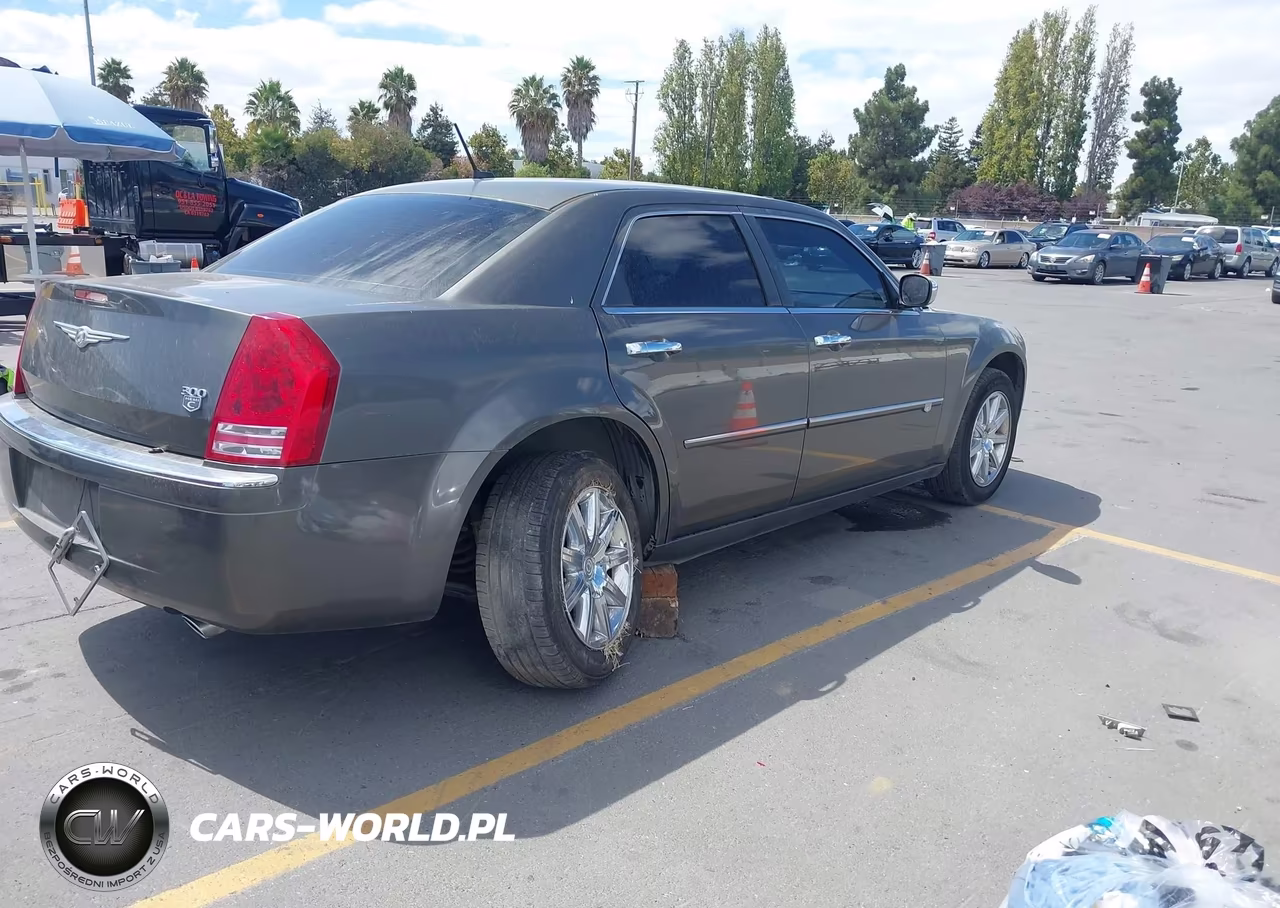 2008 Chrysler 300C Hemi VIN:2C3KA63H68H320588 - 4