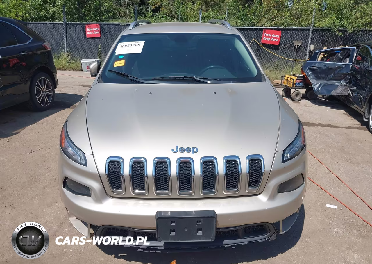 2015 Jeep Cherokee Latitude VIN:1C4PJLCB8FW643695 - 13