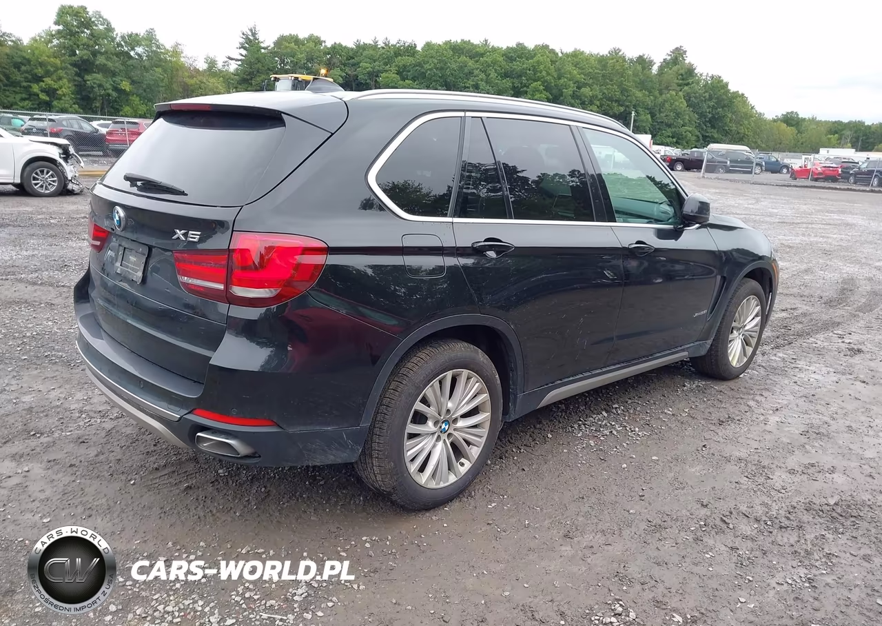 2018 BMW X5 xDrive35I VIN:5UXKR0C51J0X93279 - 4