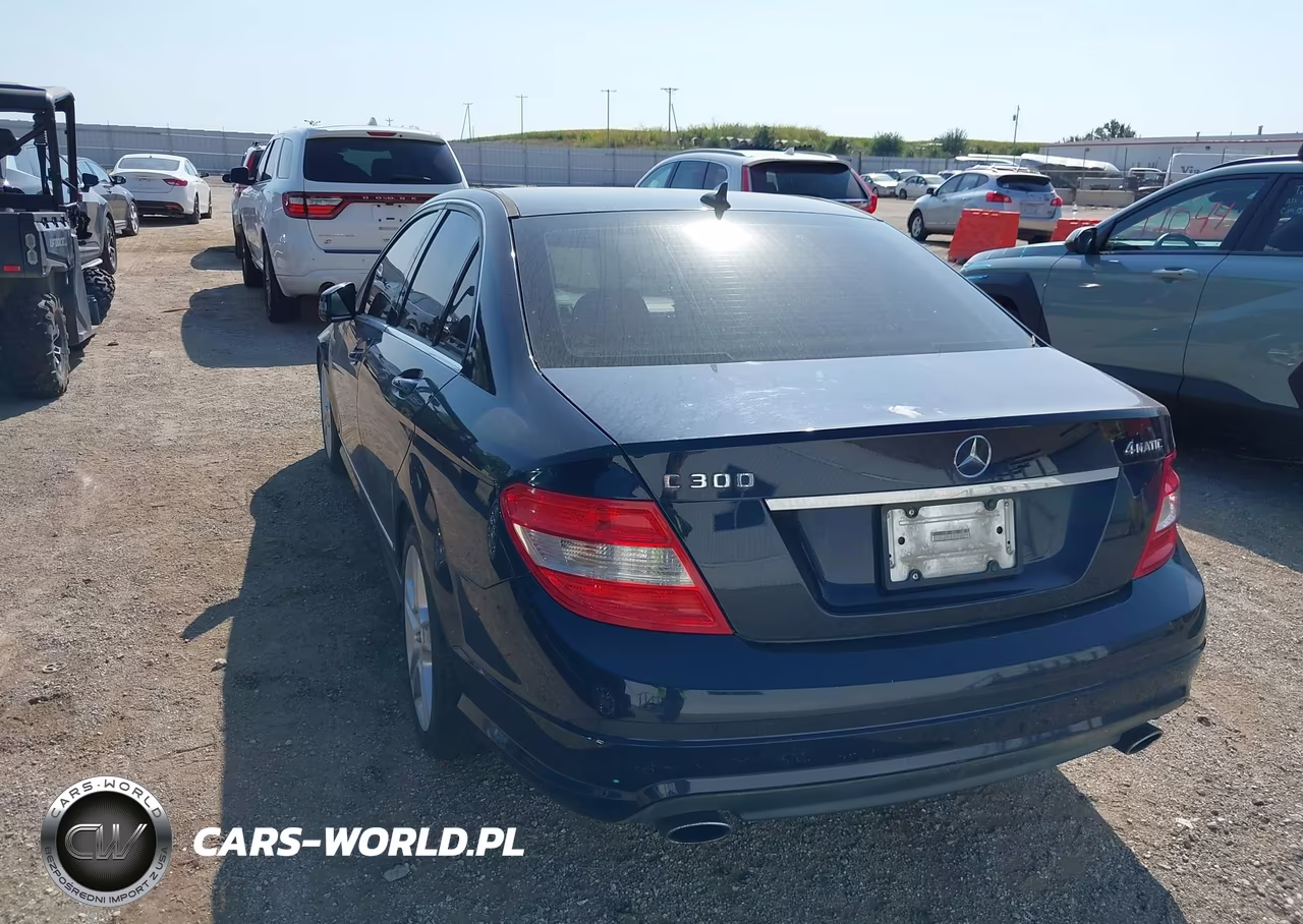 2011 Mercedes-Benz C 300 Luxury 4Matic-Sport 4Matic VIN:WDDGF8BB3BR134919 - 13