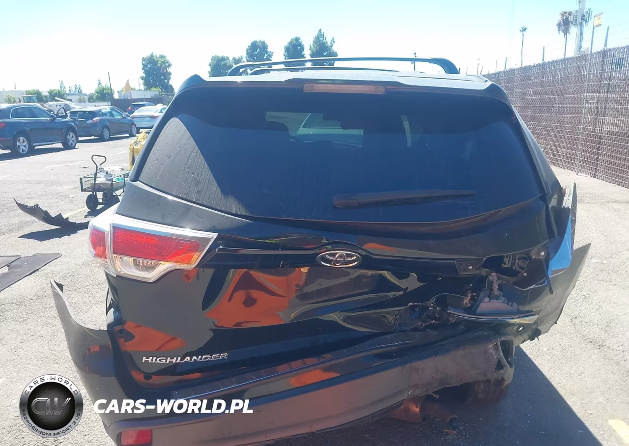 2016 Toyota Highlander Le VIN:5TDZARFH0GS021671 - 16