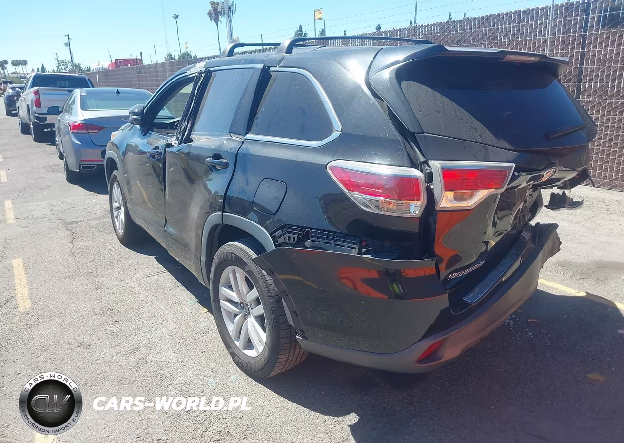 2016 Toyota Highlander Le VIN:5TDZARFH0GS021671 - 3