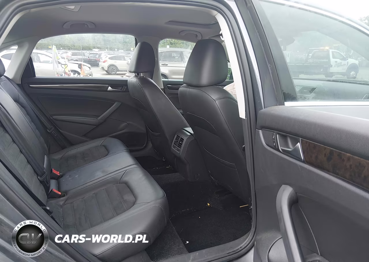 2014 Volkswagen Passat 1.8T Sel Premium VIN:1VWCT7A30EC042368 - 8