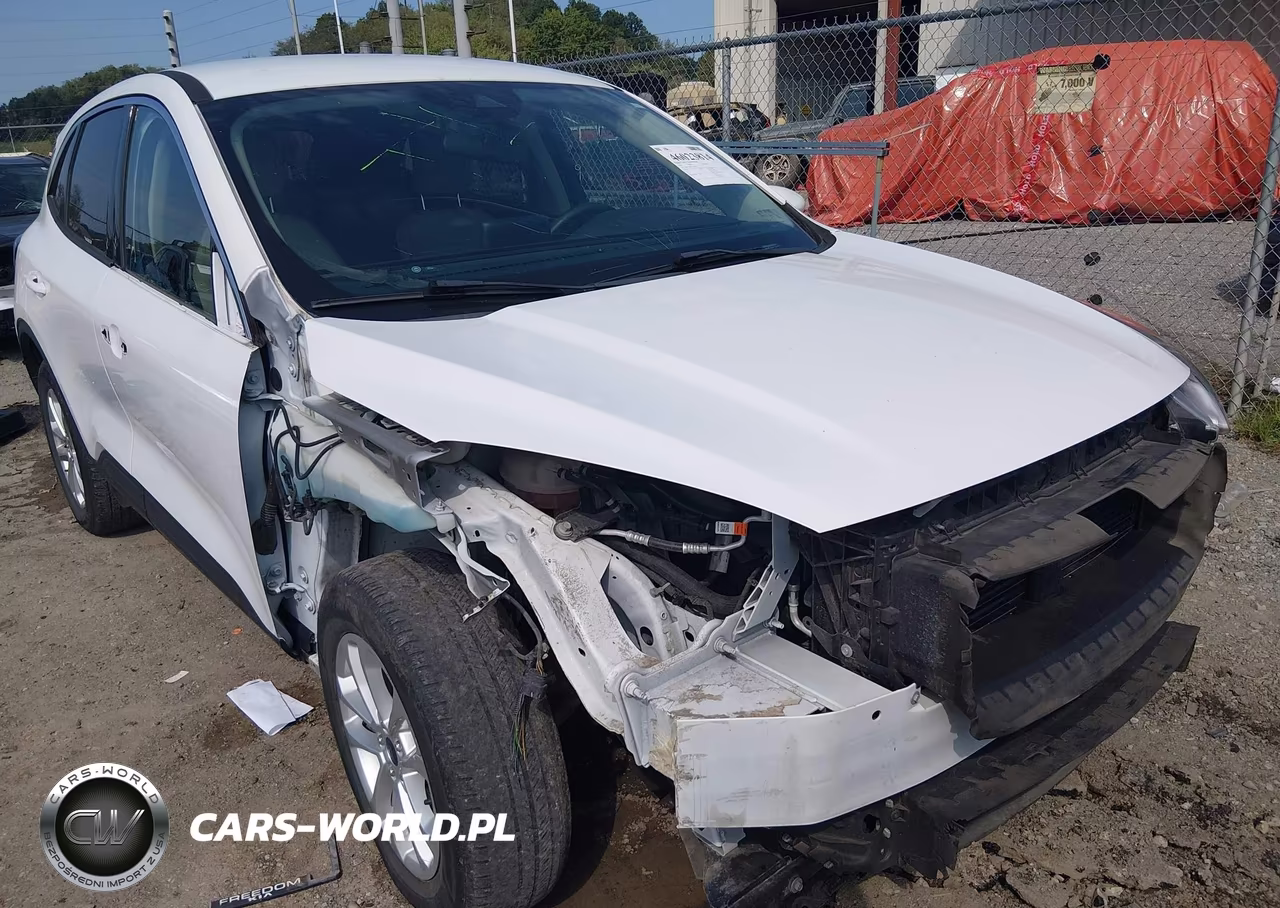 2020 Ford Escape Se