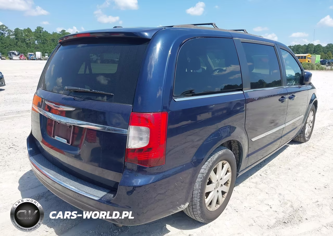 2015 Chrysler Town & Country Touring VIN:2C4RC1BG6FR539641 - 4