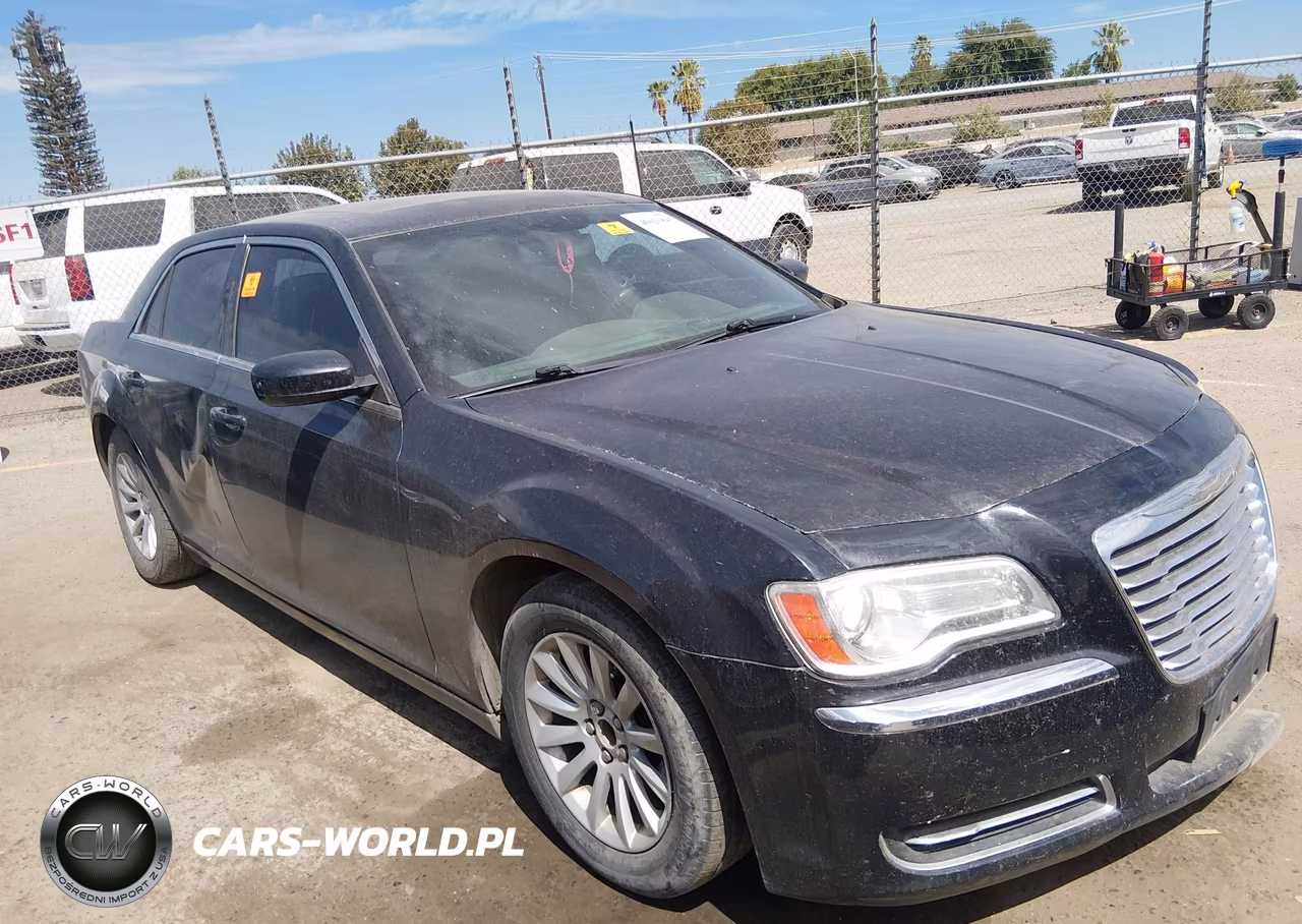 2014 Chrysler 300 VIN:2C3CCAAG9EH166627 - 13