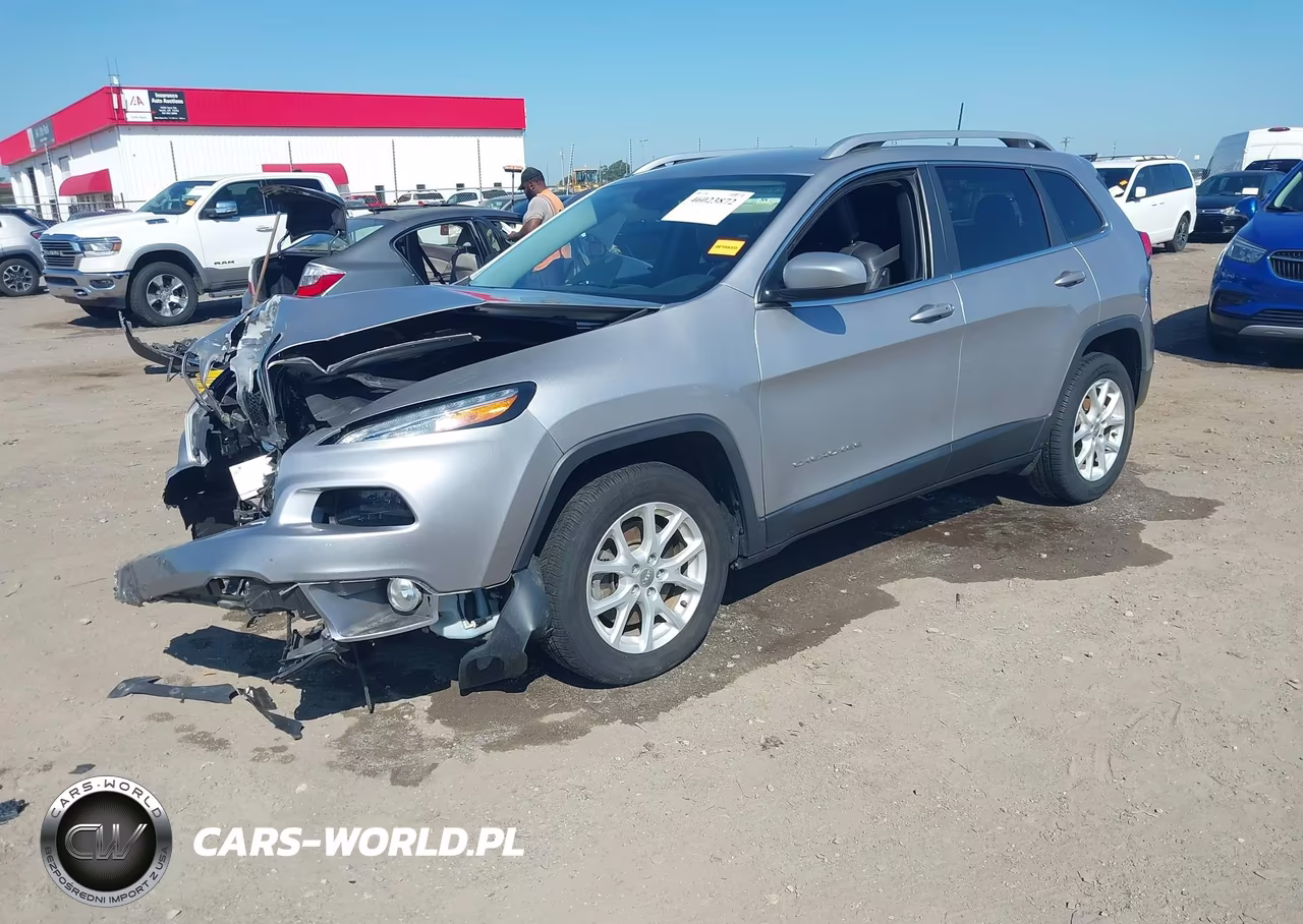 2018 Jeep Cherokee Latitude Plus Fwd VIN:1C4PJLLB3JD540074 - 2