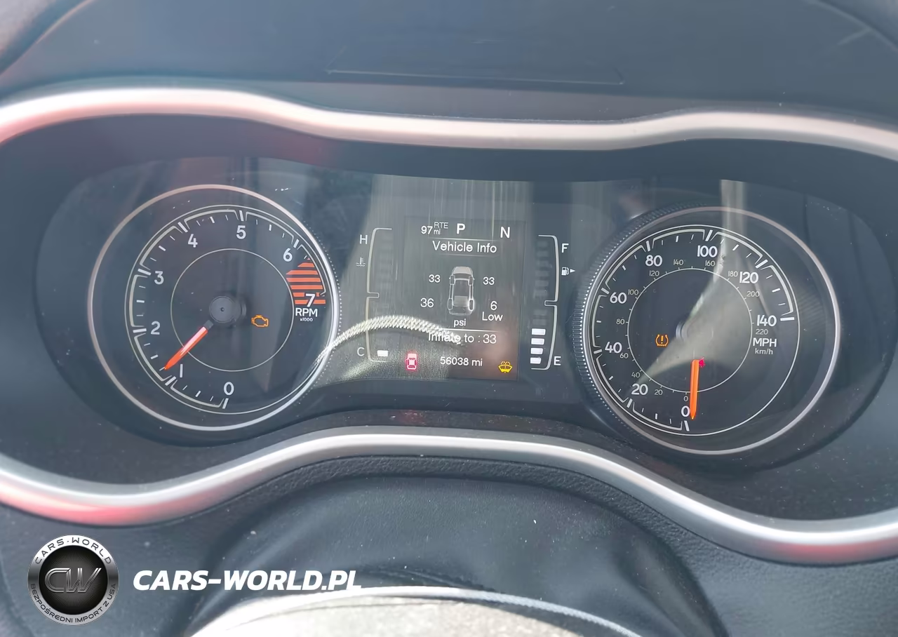 2018 Jeep Cherokee Latitude Plus Fwd VIN:1C4PJLLB3JD540074 - 7