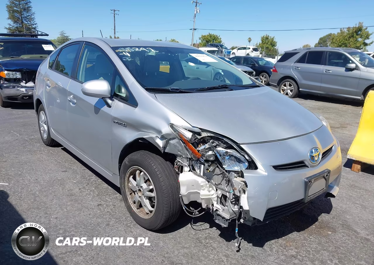 2011 Toyota Prius Four VIN:JTDKN3DU4B1404702 - 1