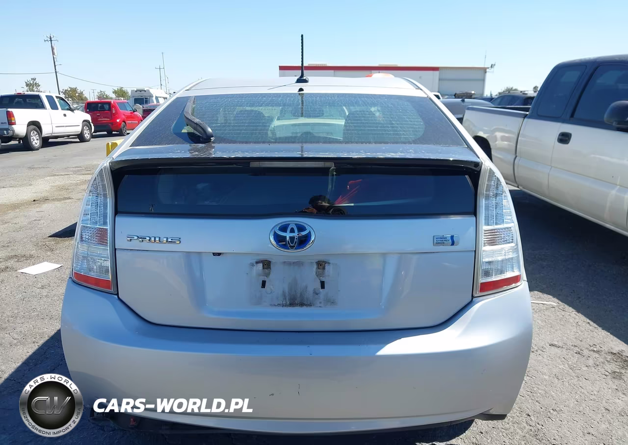 2011 Toyota Prius Four VIN:JTDKN3DU4B1404702 - 18