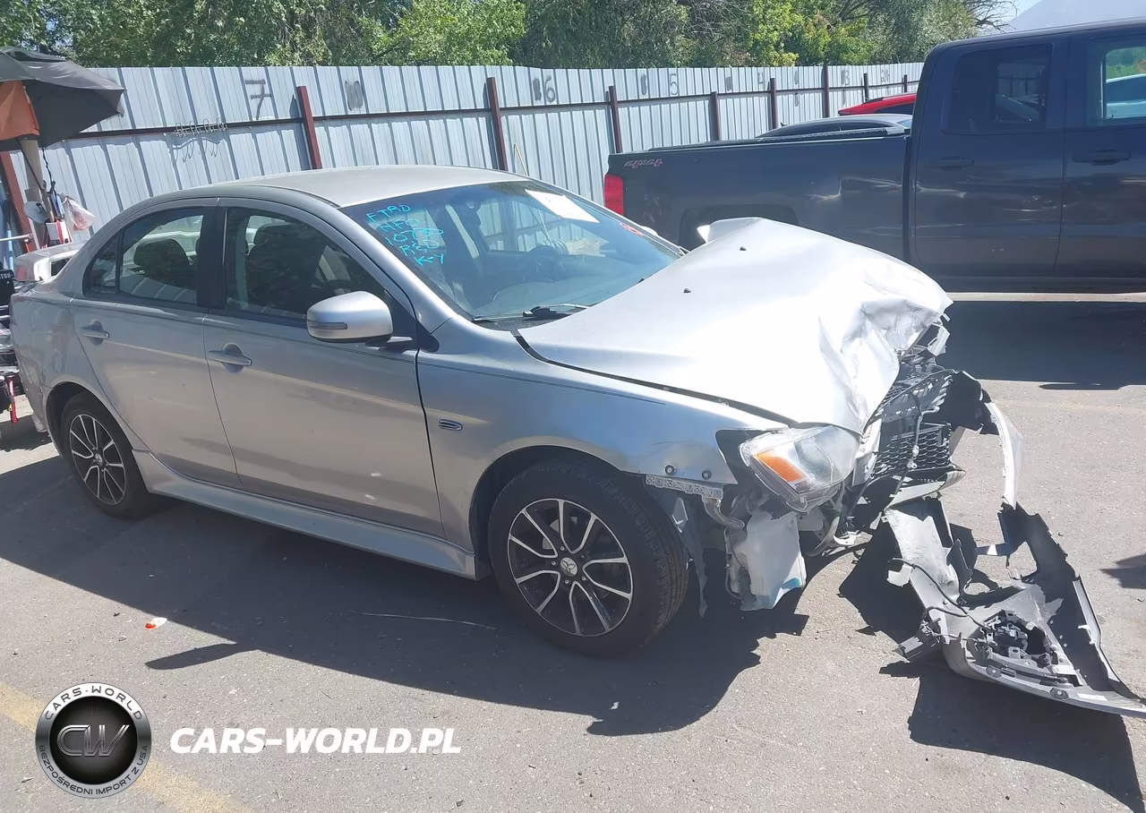 2017 Mitsubishi Lancer Es
