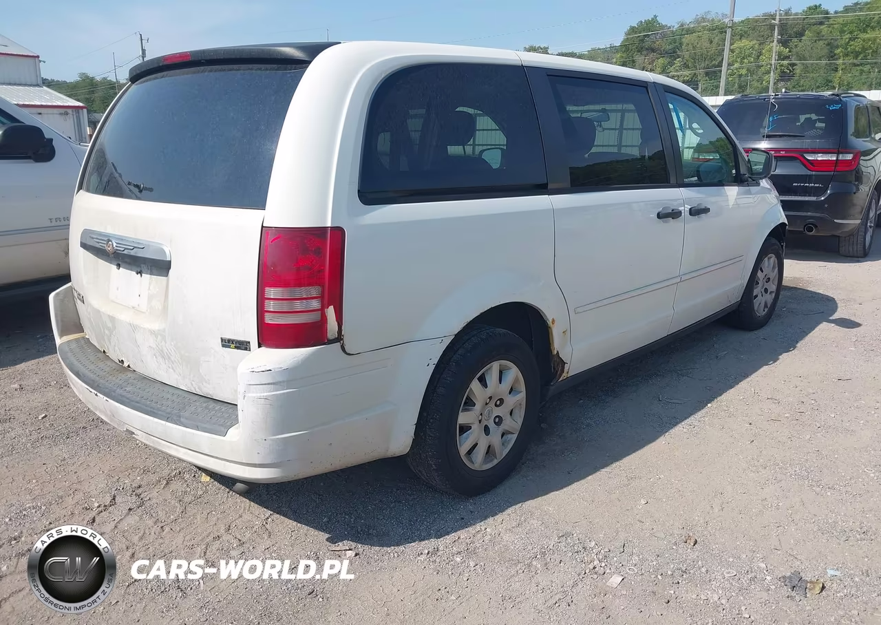 2008 Chrysler Town & Country Lx VIN:2A8HR44H58R750536 - 4