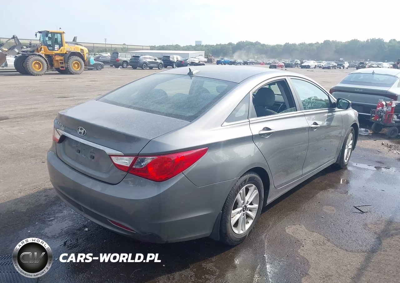 2013 Hyundai Sonata Gls VIN:5NPEB4AC1DH711425 - 4